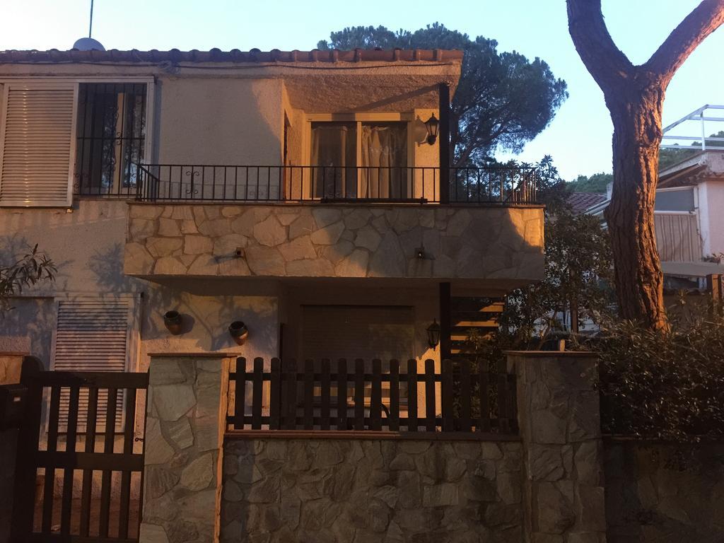 Apartamentos Piscis Platja d'Aro Esterno foto